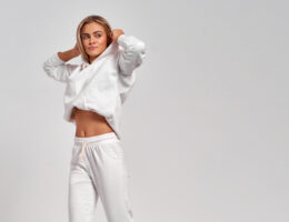 białe dresy z bawełny damskie