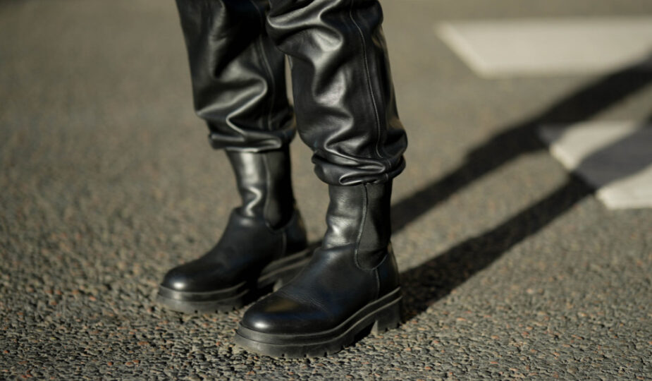 Modne botki damskie na jesień 2023 to must have w stylizacjach na ten sezon