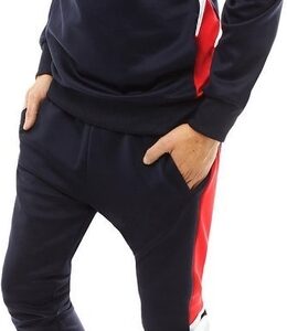 Dres Dstreet z dresówki w młodzieżowym stylu